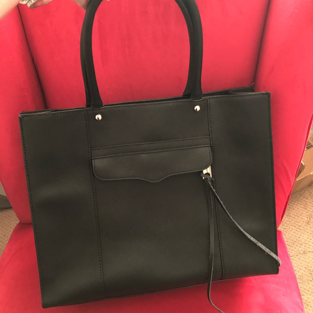 Black hand bag